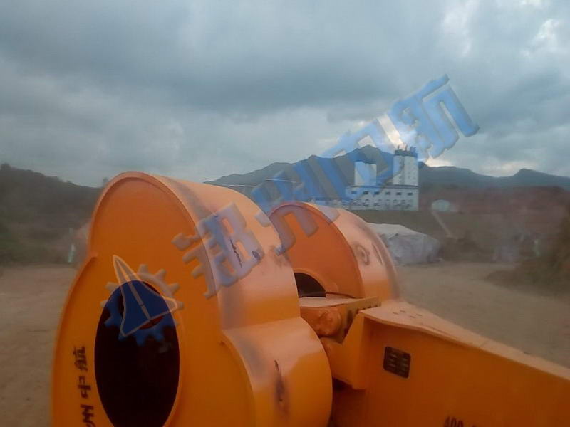 中航?jīng)_擊式壓路機(jī)駐海南?？谵k事處